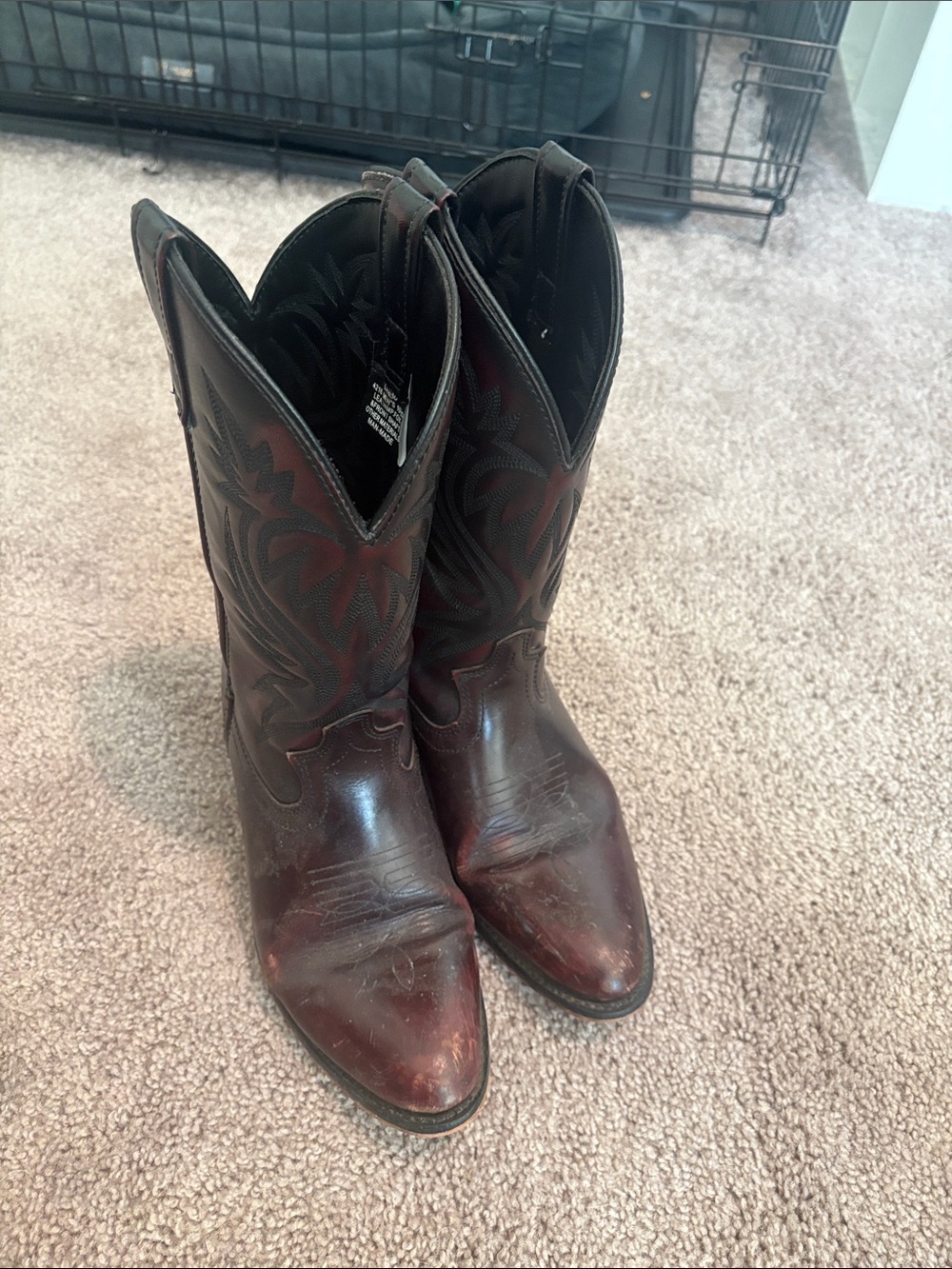 Classic Men’s Western Cowboy Boots - Cherry Brown